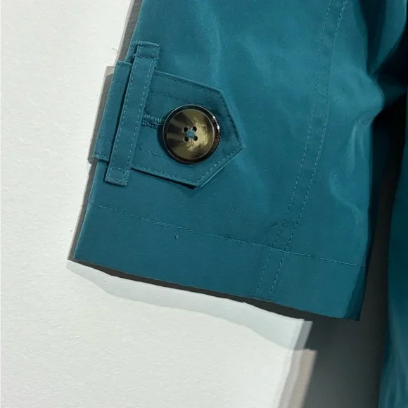 London Fog Women's Teal Trench Coat
Raincoat size M - Picture 5 of 15